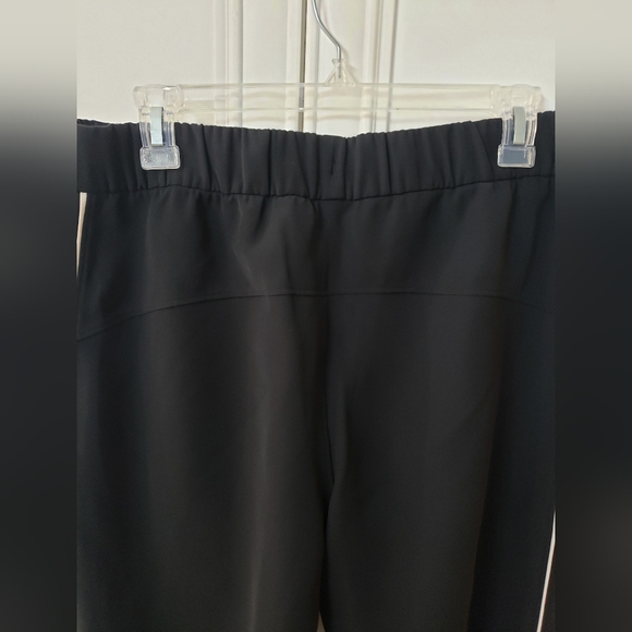 Lululemon on the right track pants size 8 - Picture 8 of 10